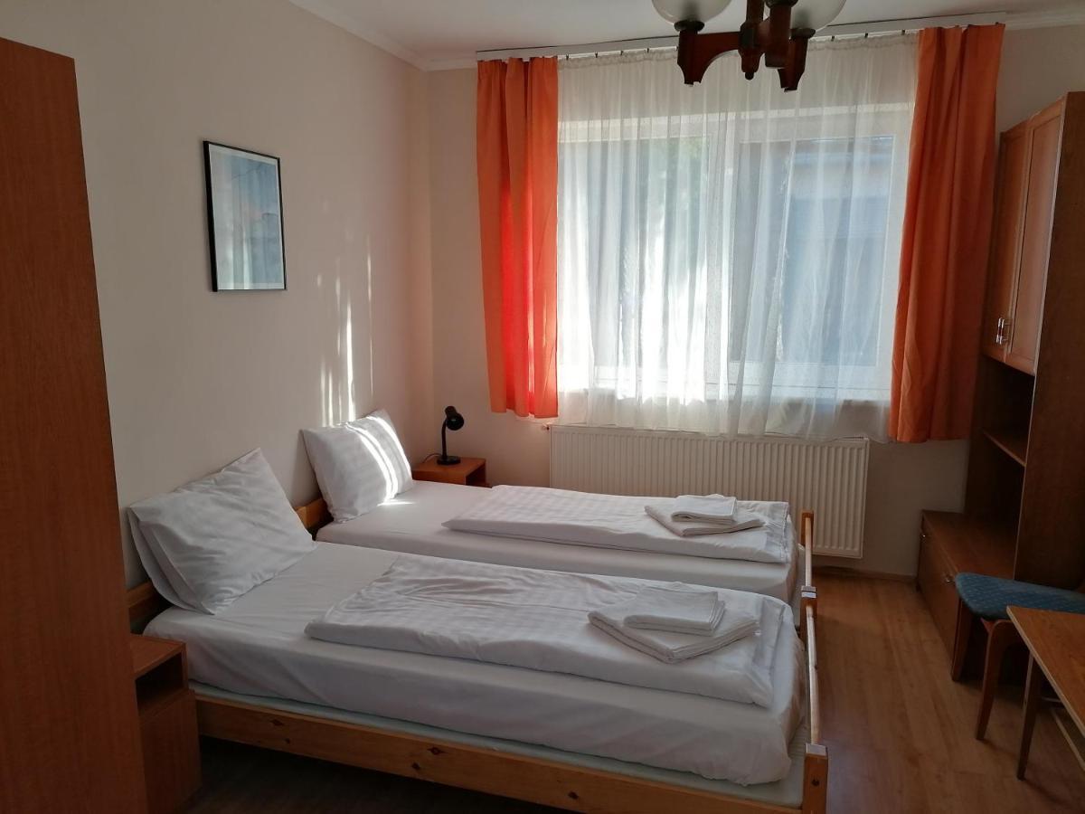 Bed and Breakfast Hullam Panzio Hajdúszoboszló Zewnętrze zdjęcie